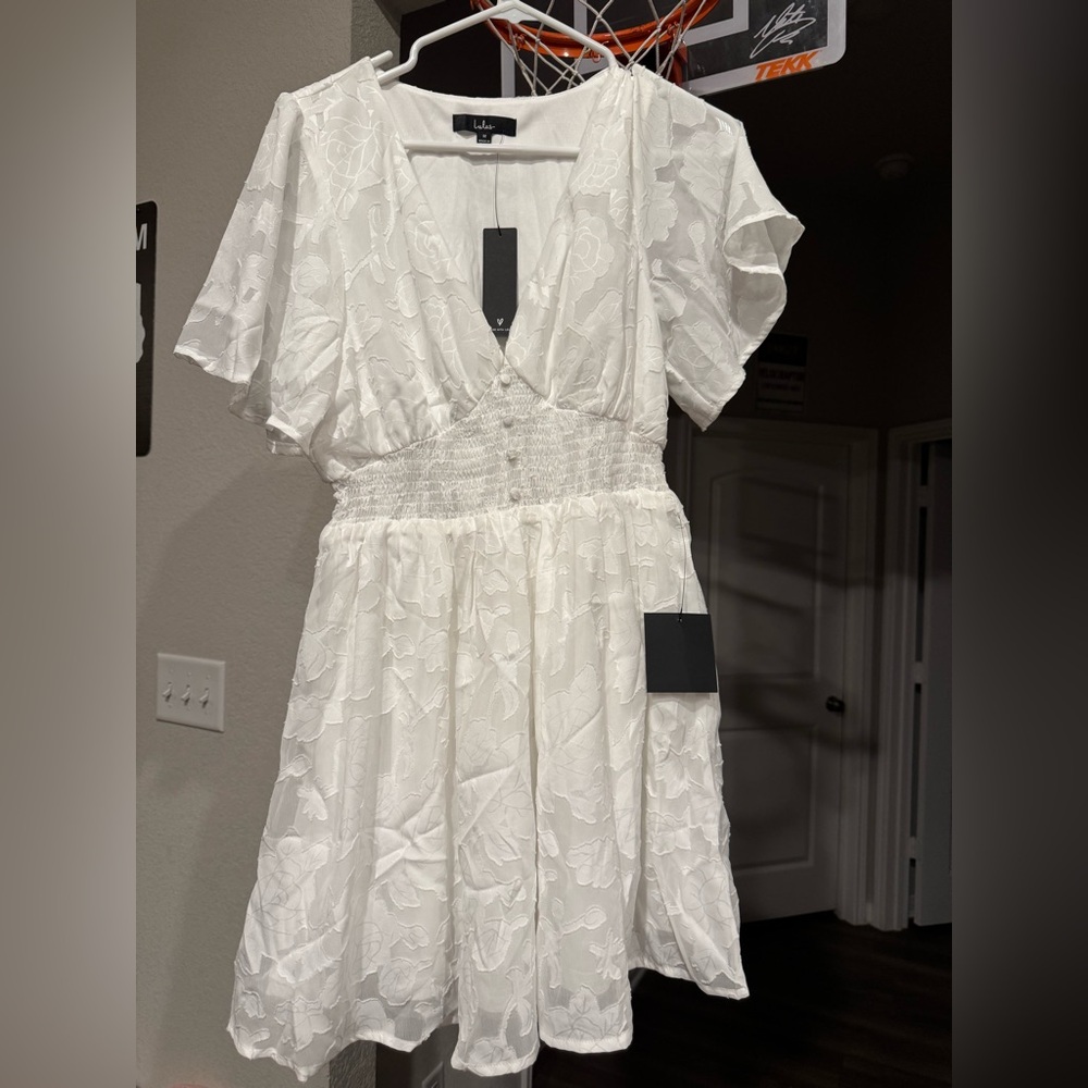 Lulus white floral dress